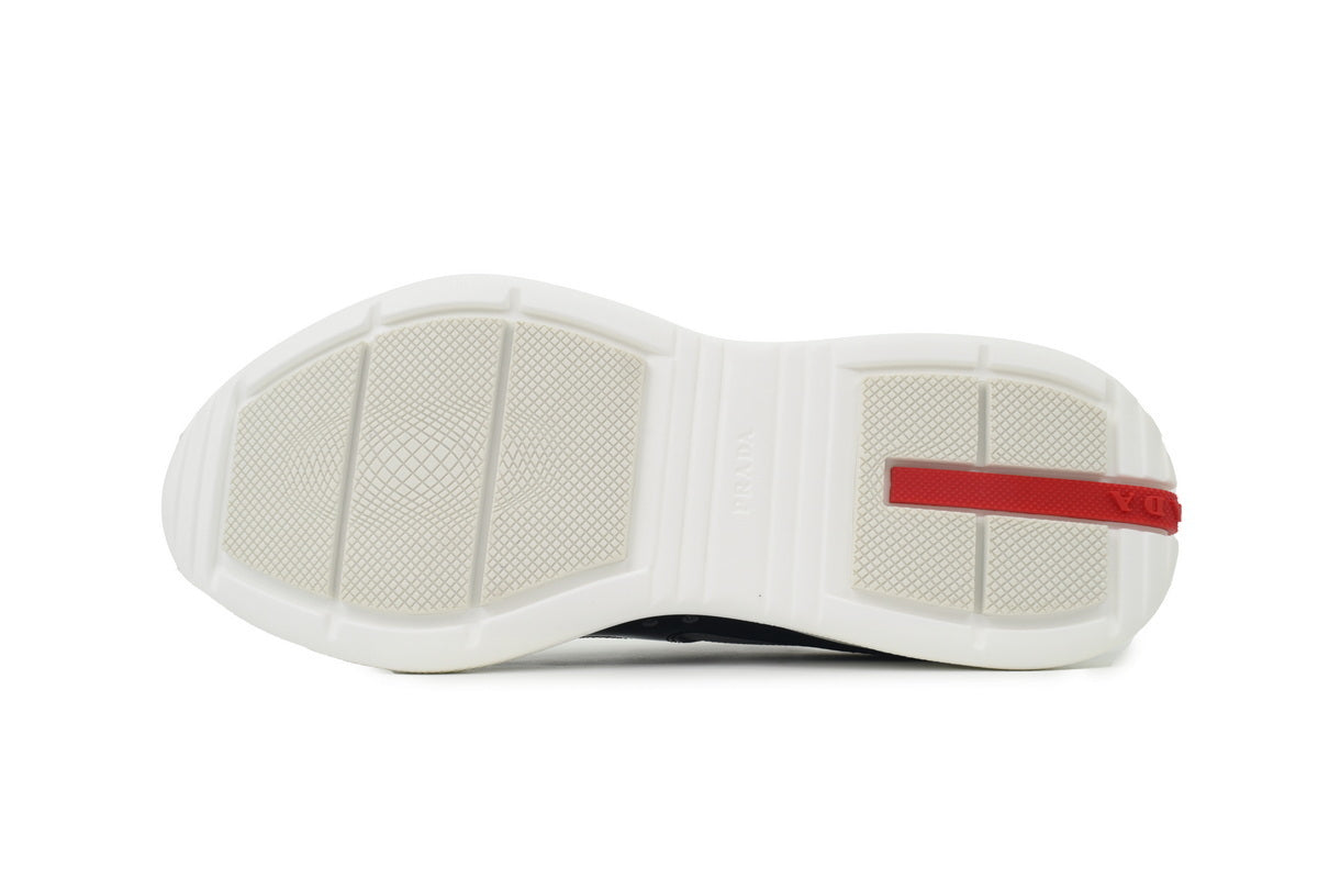 Prada Cup 'Black & White'