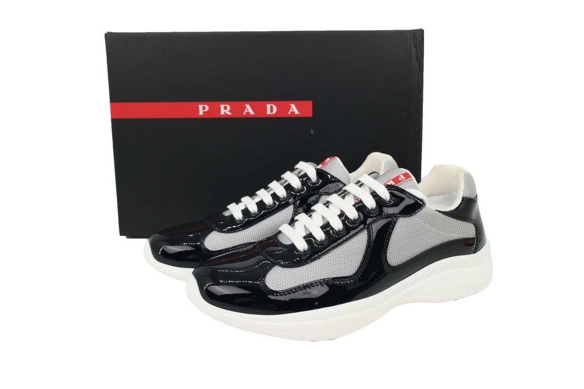 Prada Cup 'Black & White'