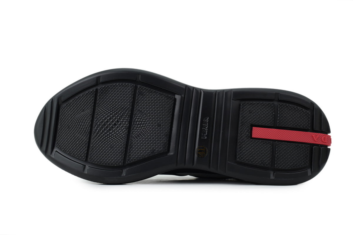 Prada Cup 'Carbon Black'