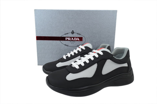 Prada Cup 'Carbon Black'